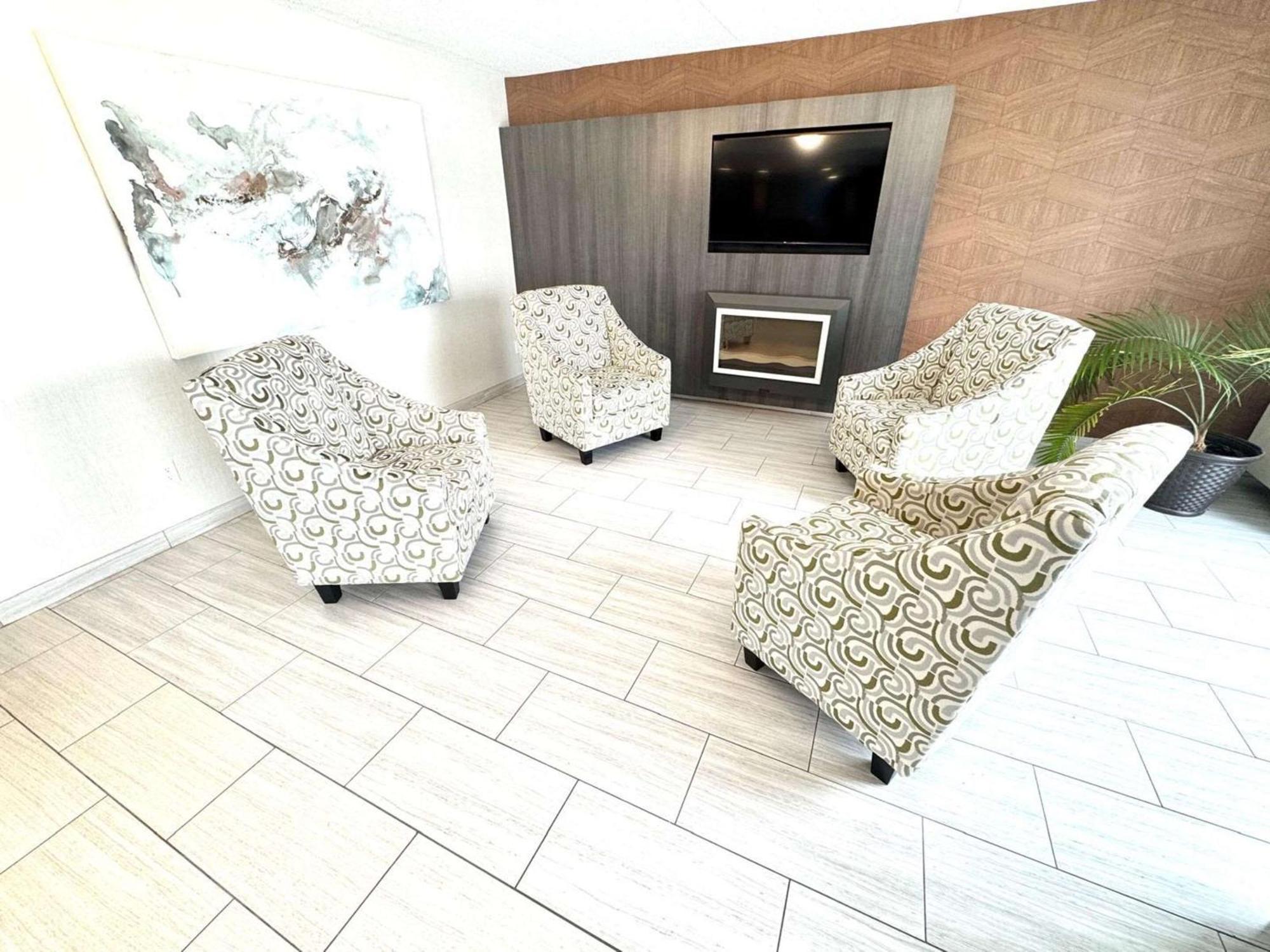 Comfort Inn 3*