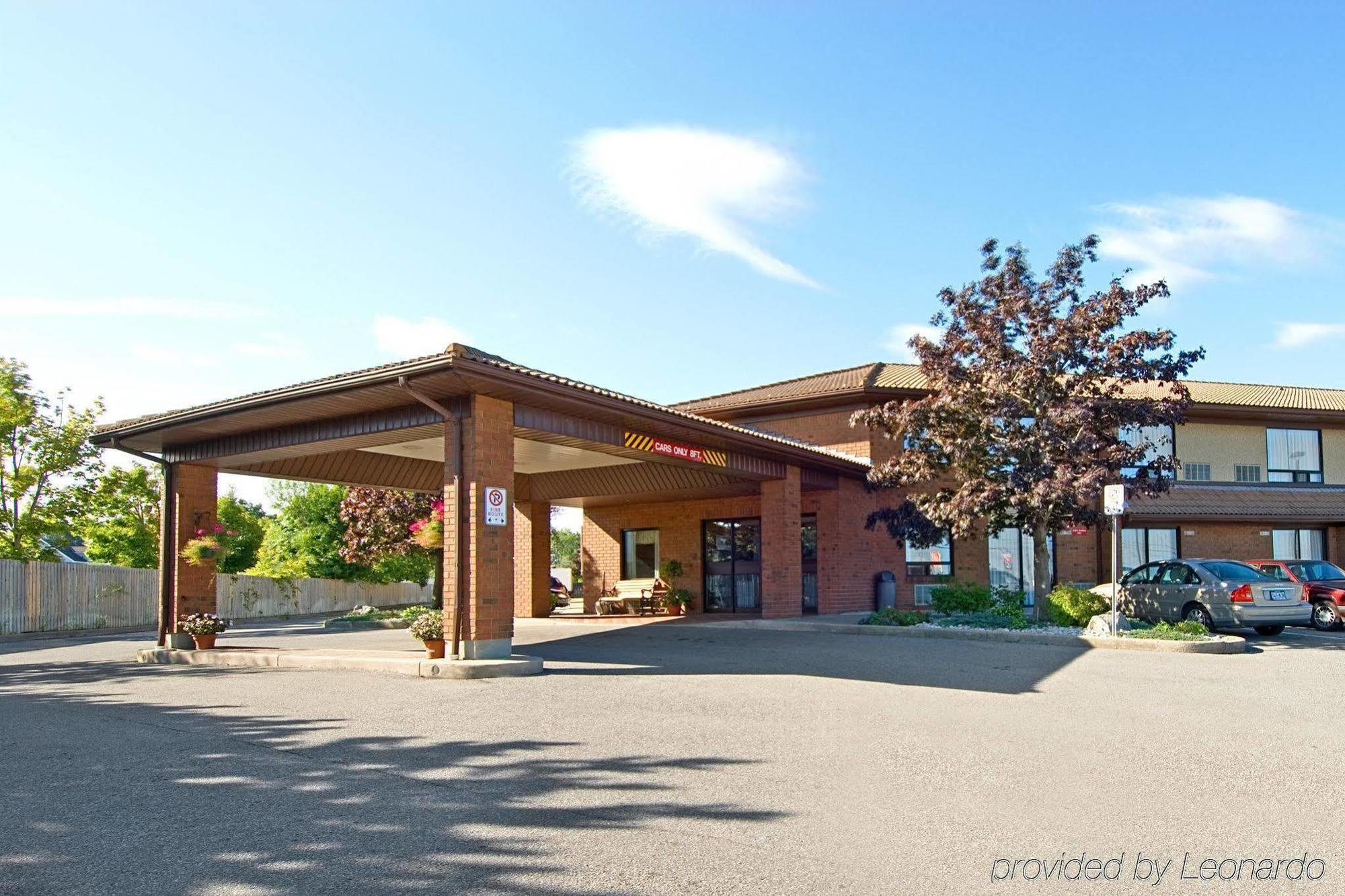 Comfort Inn 3*